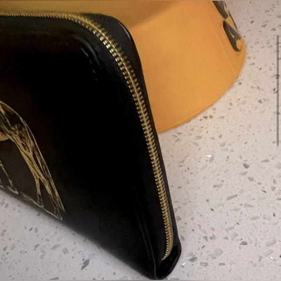 💯% ❌RARE ❌ CELINE ZIPPY LONG WALLET 💯% - Picture 3 of 13